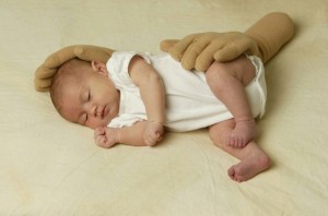 zaky hand pillow